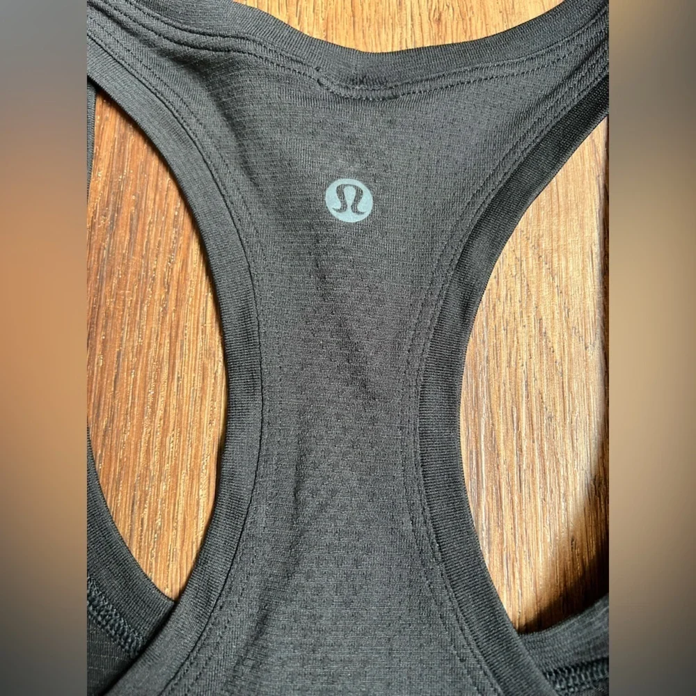 lululemon athletica Black Pride Graphic Tank Top size 2
